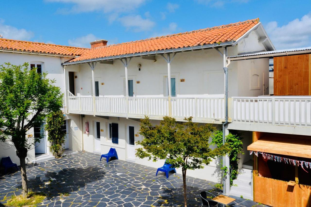 Hotel Les Baigneurs Saint Gilles Croix de vie Exterior foto